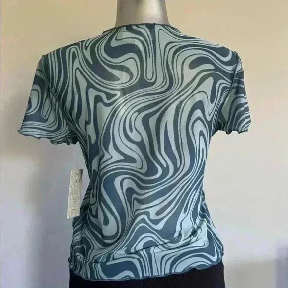 🆕Mesh Crop Top - Picture 5 of 13